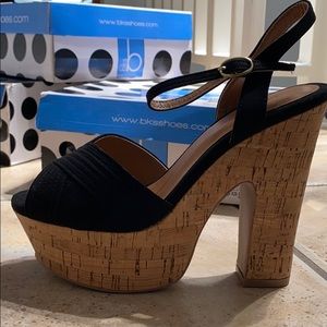 NIB Bakers Cecilia Black Suede High Heel Platform